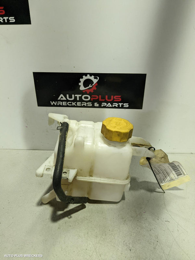 2016 Holden Captiva Overflow Bottle