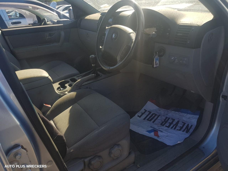 2005 Kia Sorento Right Rear Door Window
