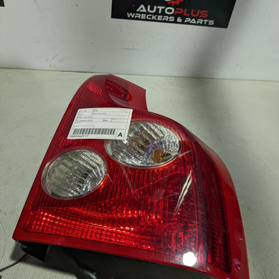2003-2006 Volvo Xc90 Right Taillight
