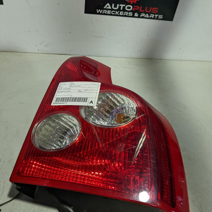 2003-2006 Volvo Xc90 Right Taillight