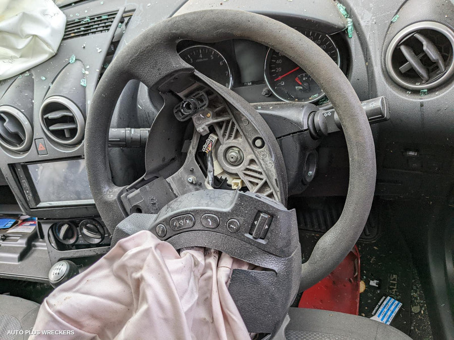 2011 Nissan Dualis Rear Bumper