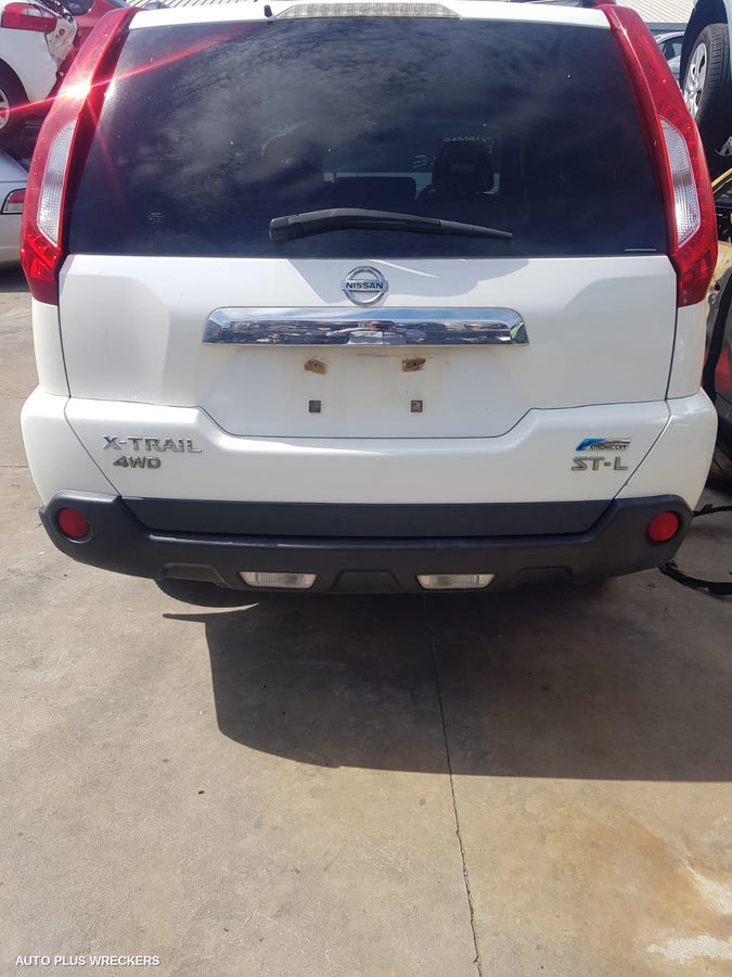 2011 Nissan Xtrail Right Front Door Window