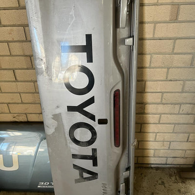 2015-2024 Toyota Hilux Bootlid Tailgate