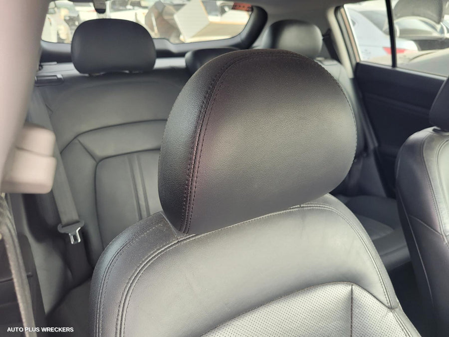 2011 Kia Sportage Left Taillight