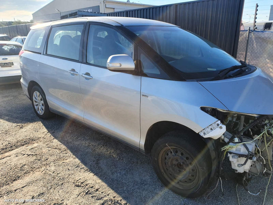 2007 Toyota Tarago Right Taillight