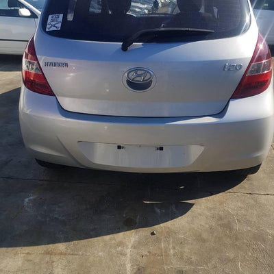 2010-2012 Hyundai I20 Right Guard
