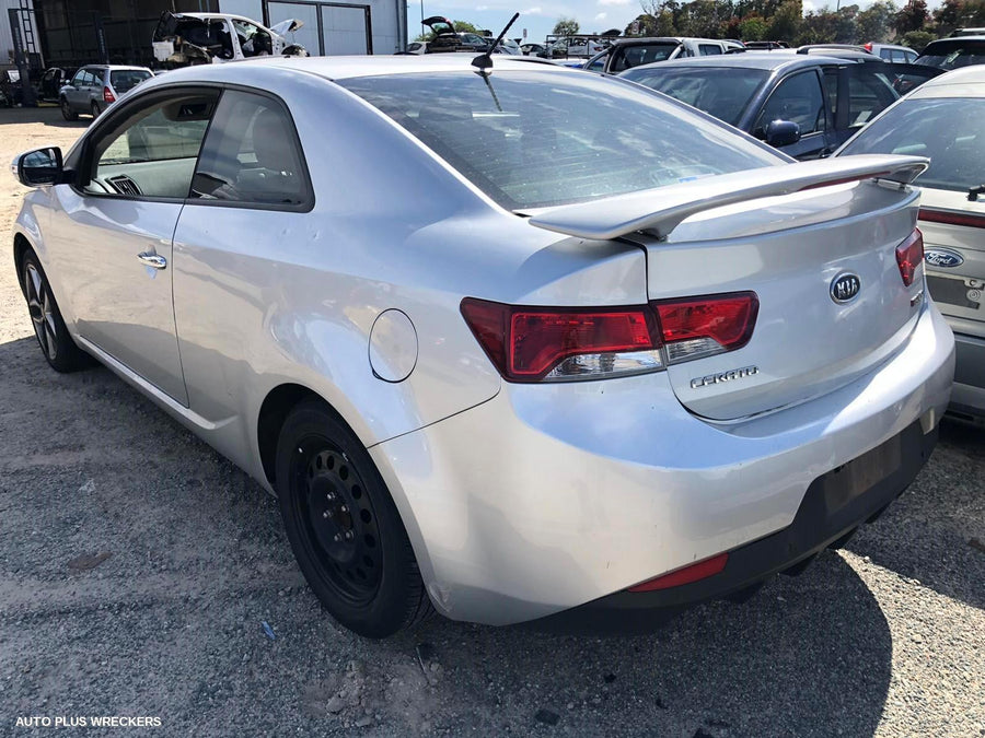 2009-2013 Kia Cerato F Bar Reinforc Brack