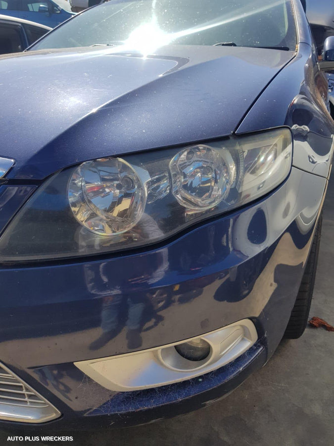 2009 Ford Falcon Right Front Door