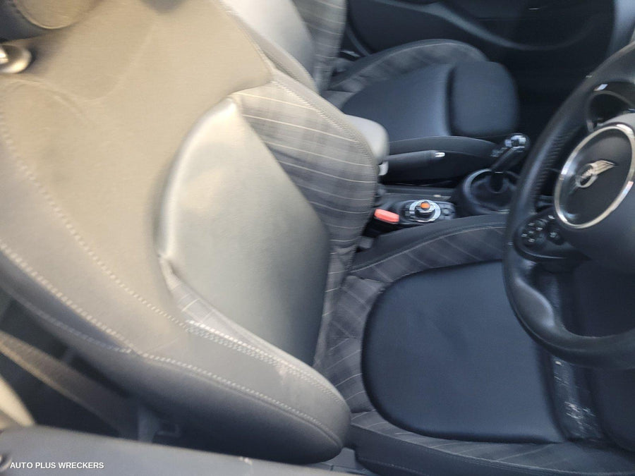 2019 Mini Cooper Caliper