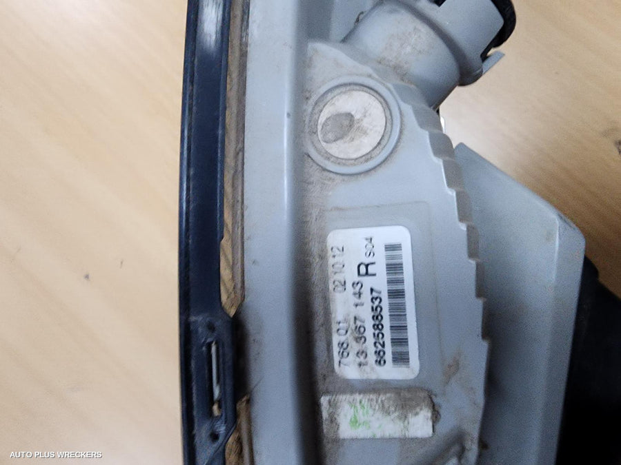 2012-2013 Opel Astra Right Indicator Fog Side