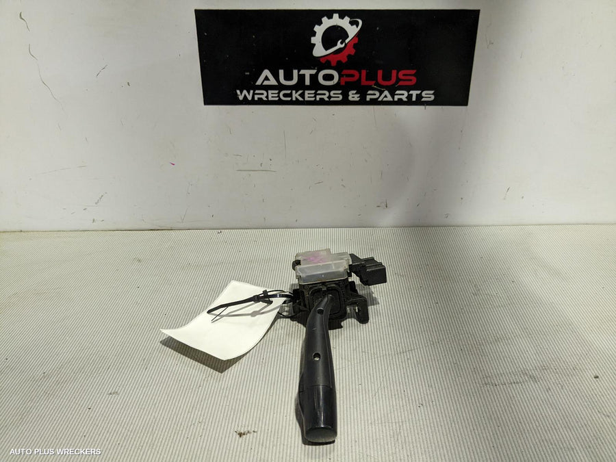 2006 Toyota Hiace Combination Switch