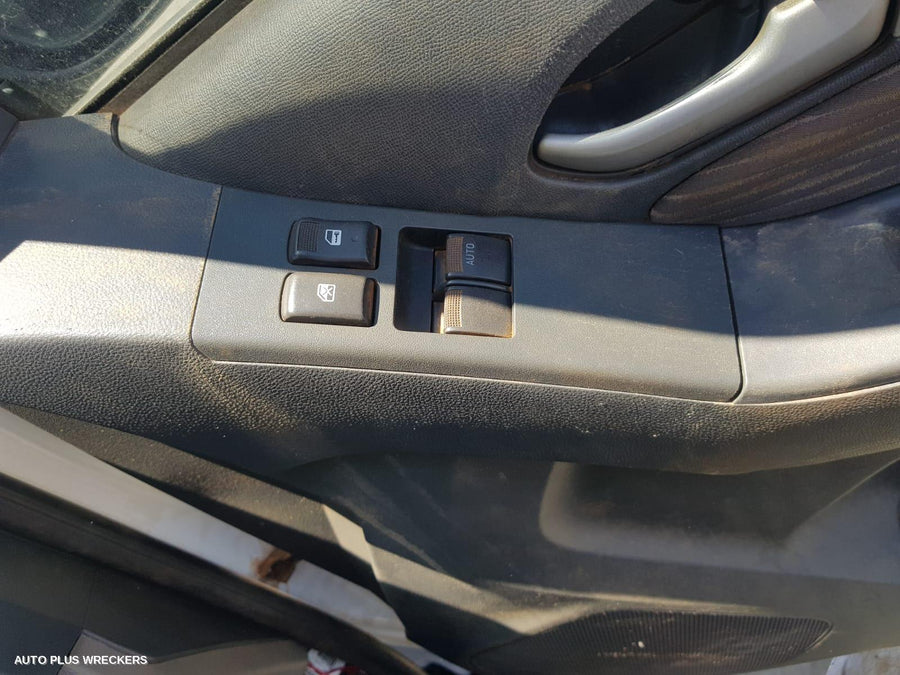 2016 HOLDEN COLORADO SUNVISOR