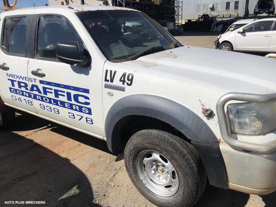 2008 Ford Ranger Left Front Door