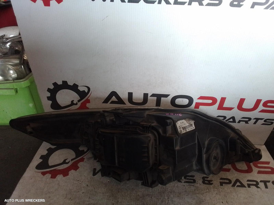 2010-2014 Ford Mondeo Left Headlamp