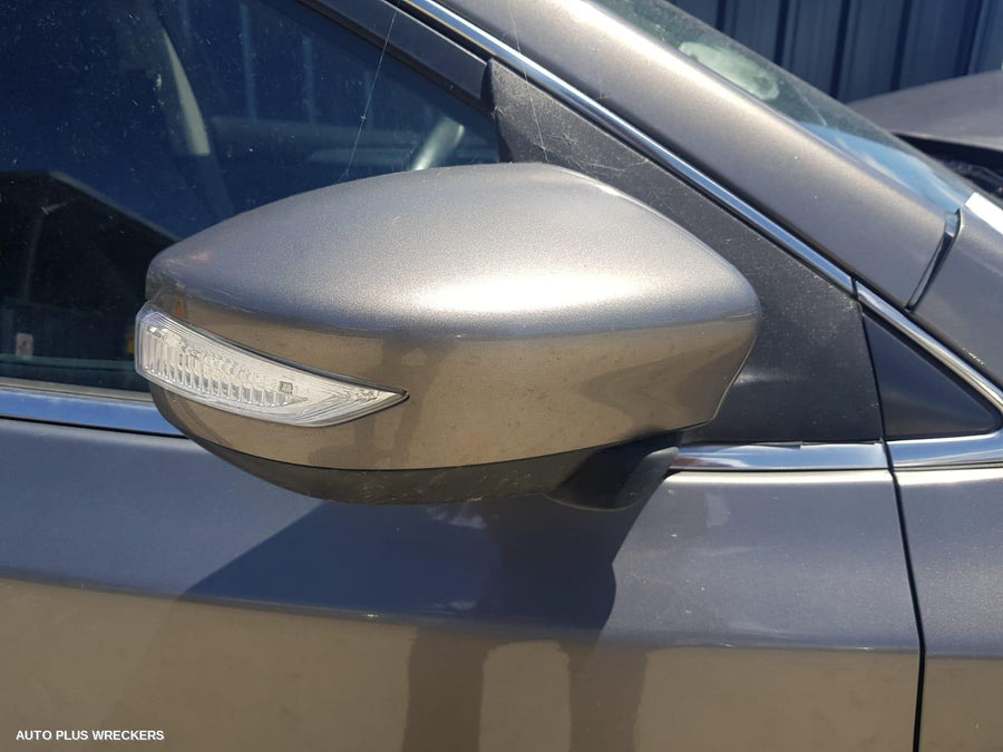 2013 Nissan Pulsar Rear Bumper