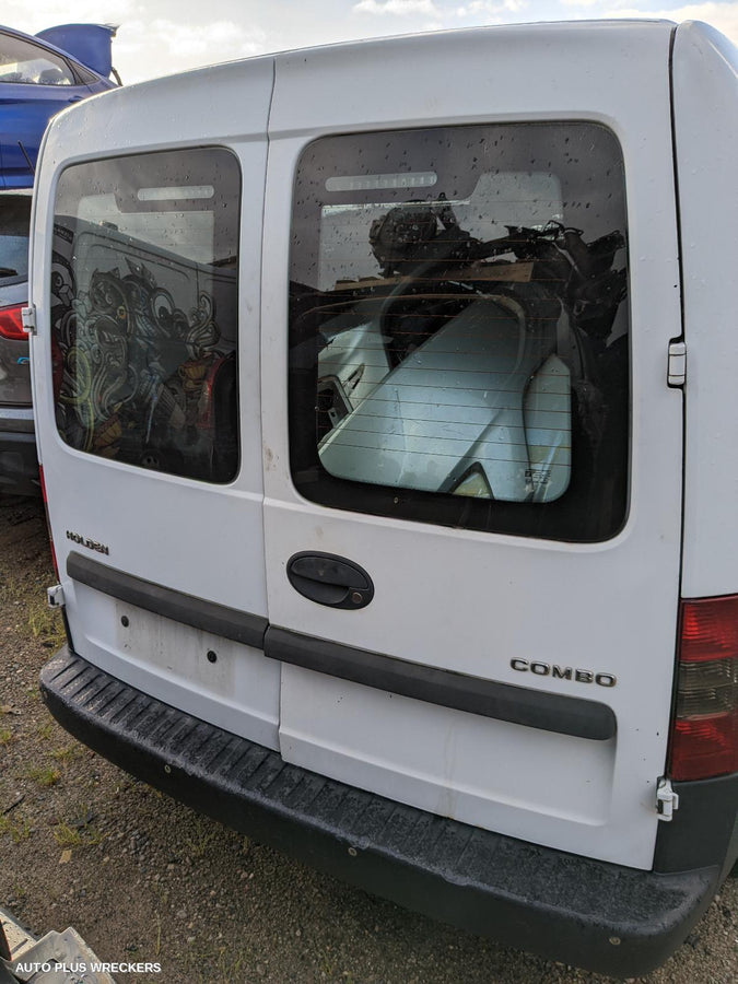 2008 HOLDEN BARINA RIGHT FRONT DOOR