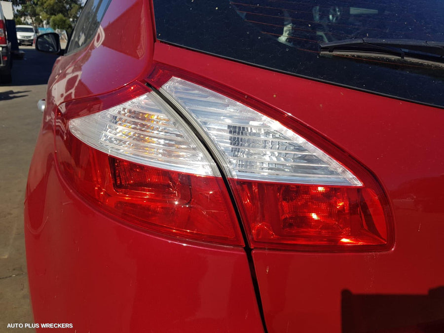 2013 Renault Megane Right Door Mirror