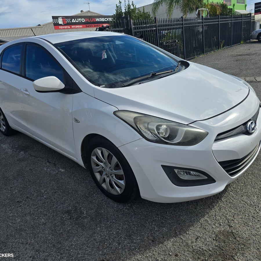2012-2017 Hyundai I30 Left Headlamp