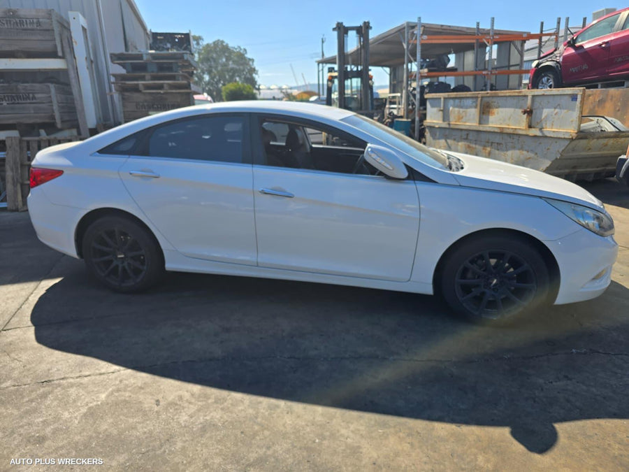 2010-2014 Hyundai I45 Ecu