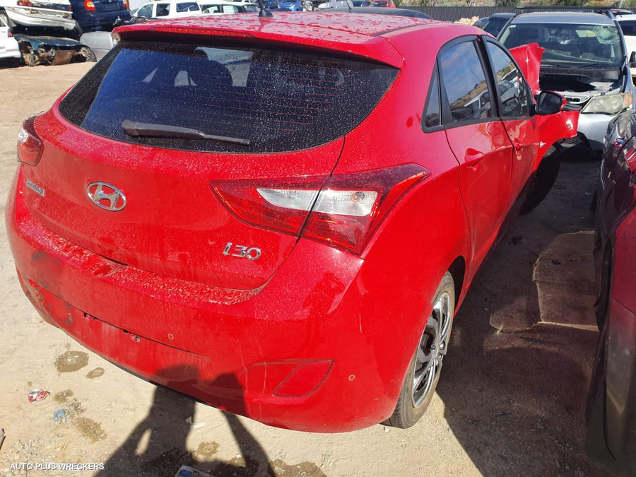 2012 Hyundai I30 Right Front Door