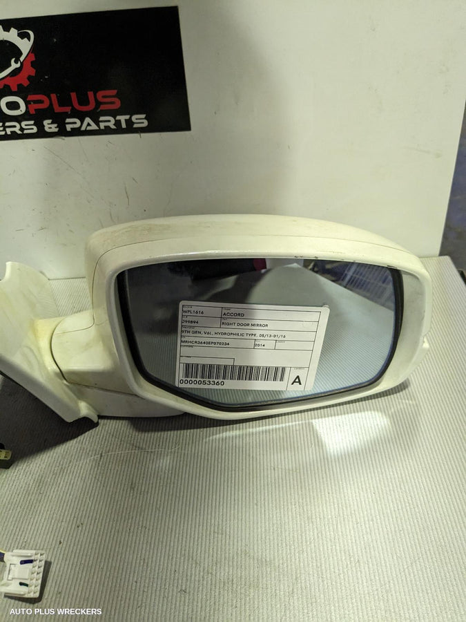 2013-2016 Honda Accord Right Door Mirror