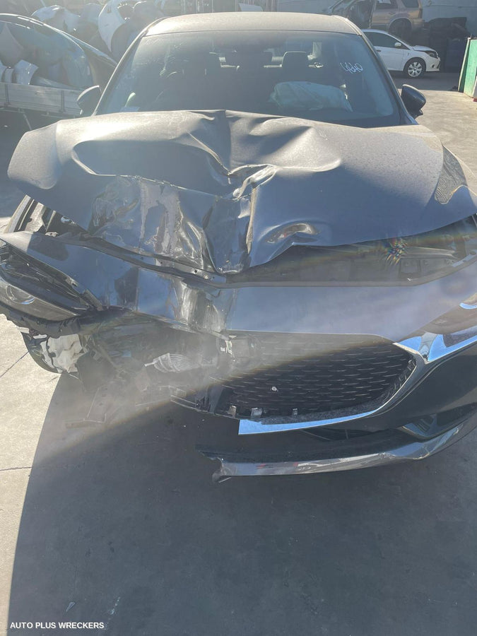 2021 Mazda 3 Right Front Door Window