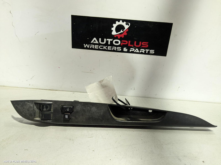 2006 Toyota Hiace Pwr Dr Wind Switch