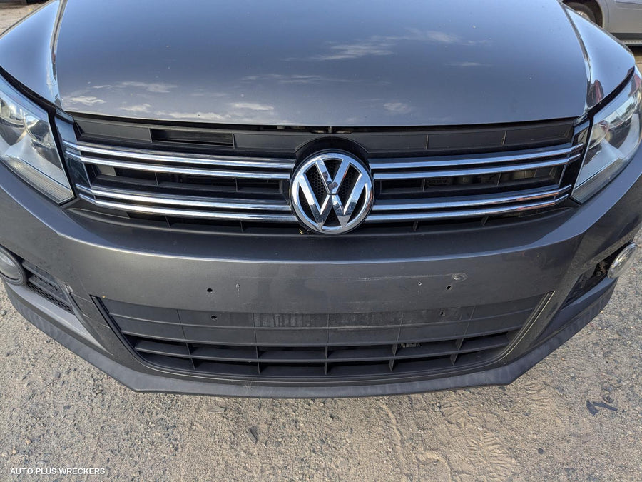 2008-2016 Volkswagen Tiguan Left Door Mirror
