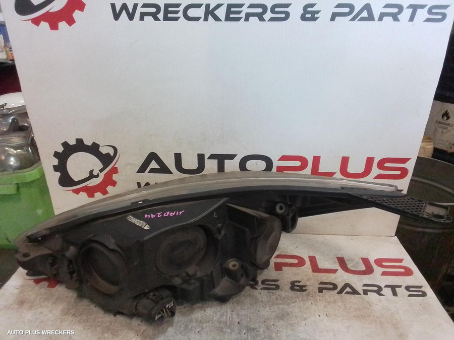 2014 Ford Focus Right Headlamp