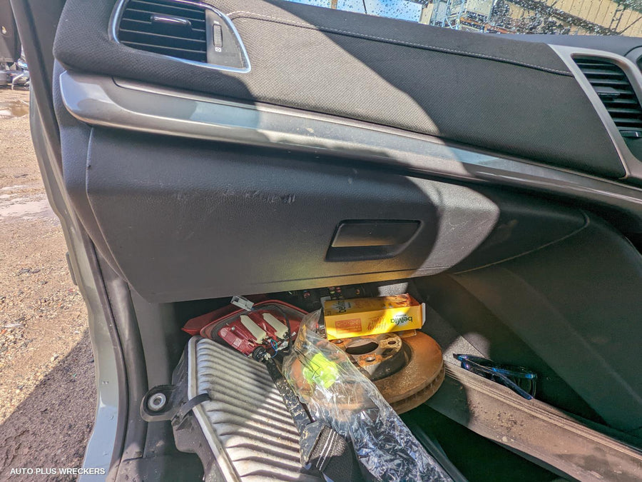 2014 Holden Commodore Radio Cd Dvd Sat Tv