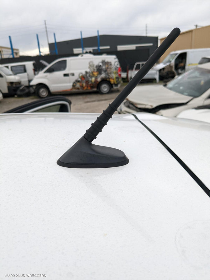 2016 Mazda 2 Radio Cd Dvd Sat Tv