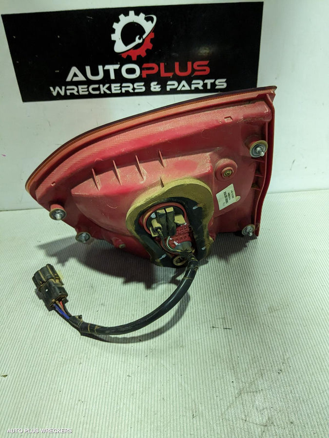 2015-2025 Ldv G10 Rear Garnish
