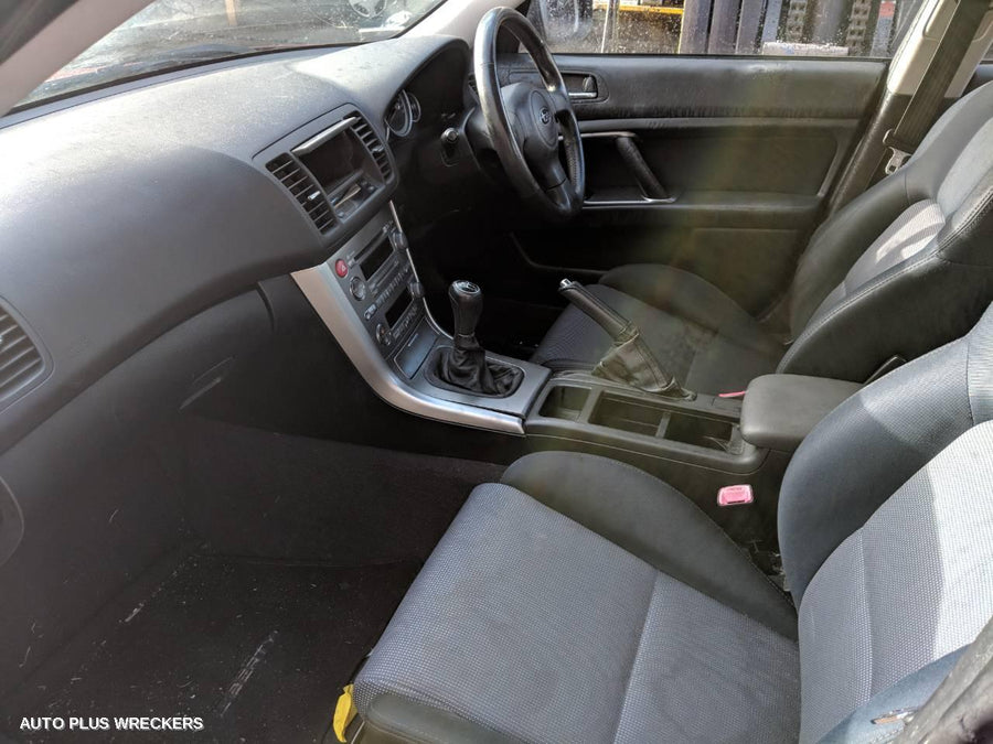 2004 Subaru Liberty Right Rear Door Sliding