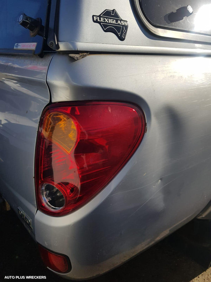 2013 Mitsubishi Triton Left Rear Wnd Reg Motor