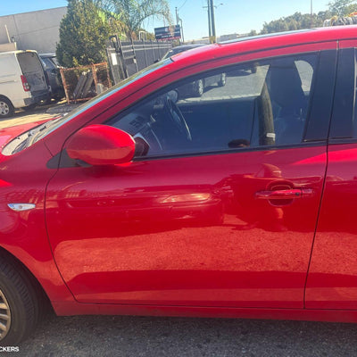 2010 Suzuki Kizashi Wiper Arm