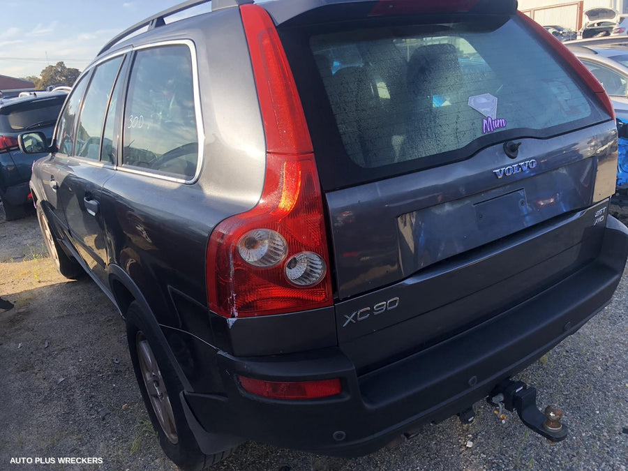 2005 Volvo Xc90 Right Door Mirror