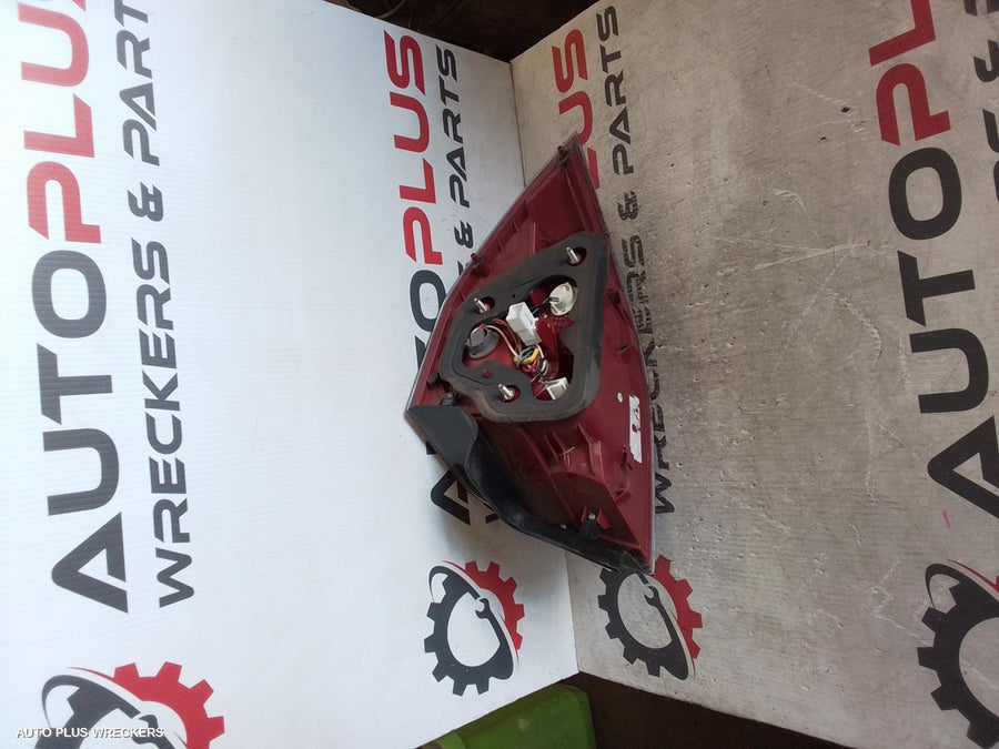 2006 Holden Commodore Left Taillight