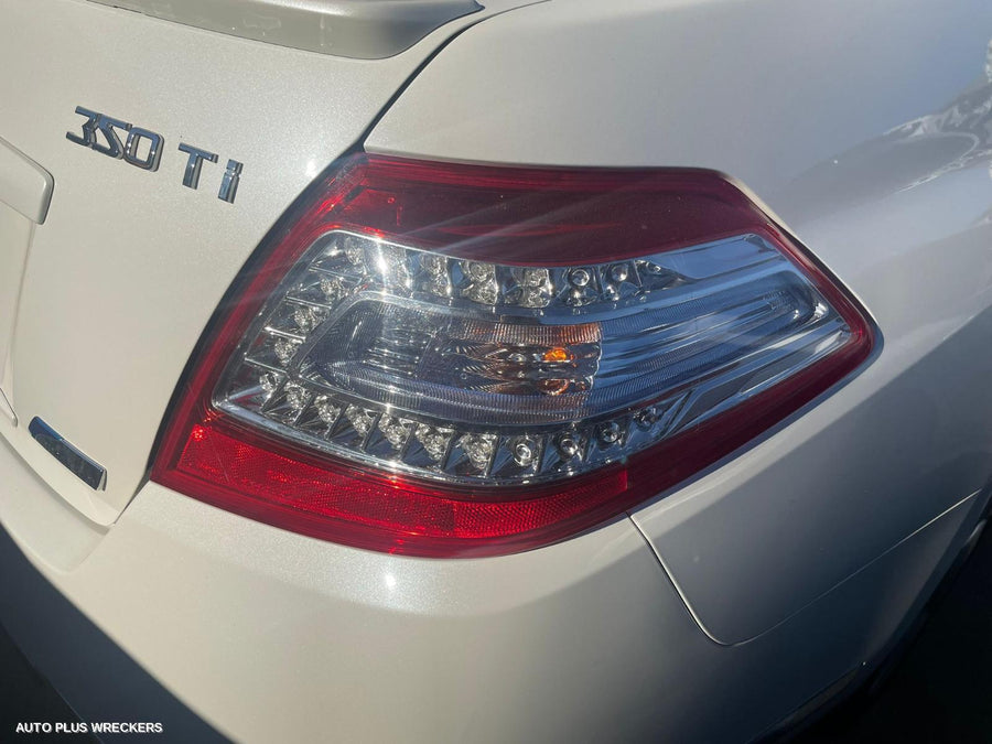 2012 Nissan Maxima Right Indicator Fog Side