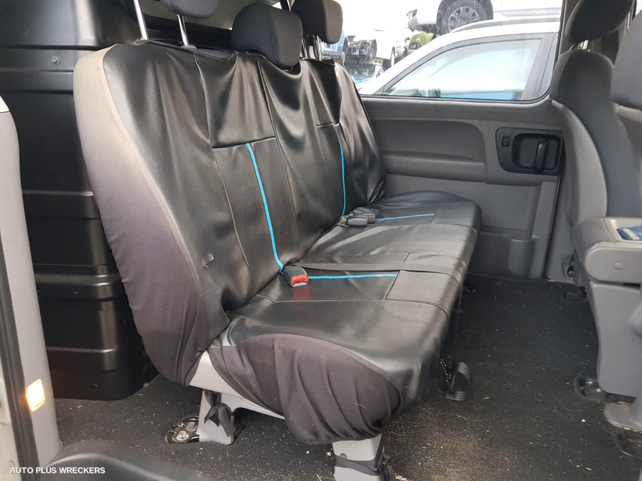 2010 Hyundai Iload/imax Right Front Door Window