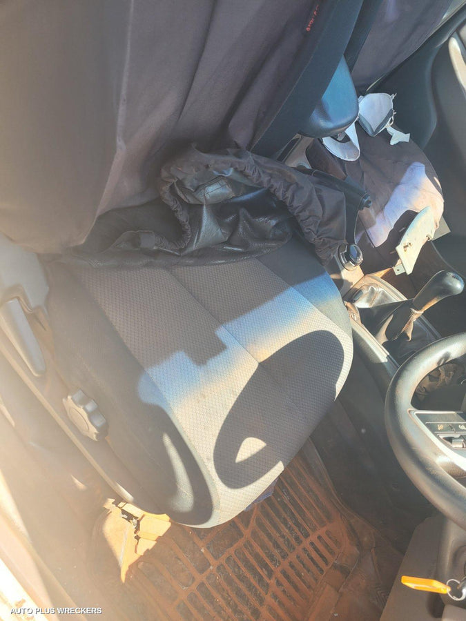 2016 Mitsubishi Triton Left Front Door Window