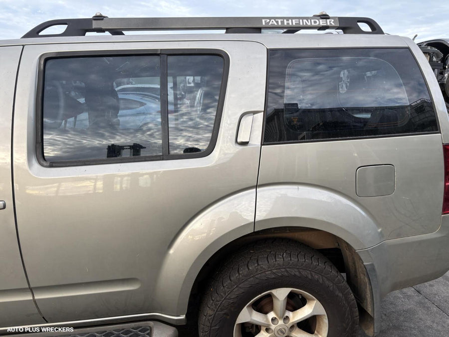 2005-2013 Nissan Pathfinder Left Front Door Window