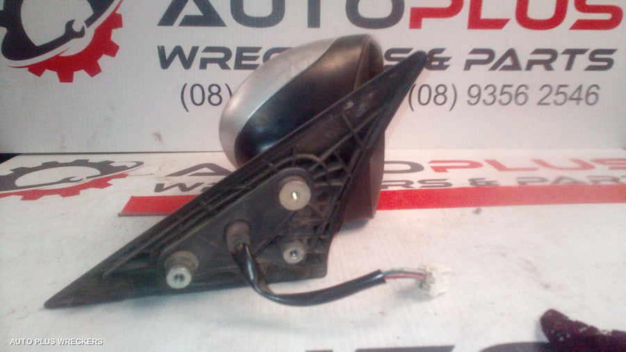 2003-2006 Subaru Liberty Right Door Mirror