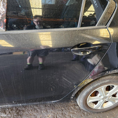 2009-2013 Mazda 3 Left Rear Door Sliding