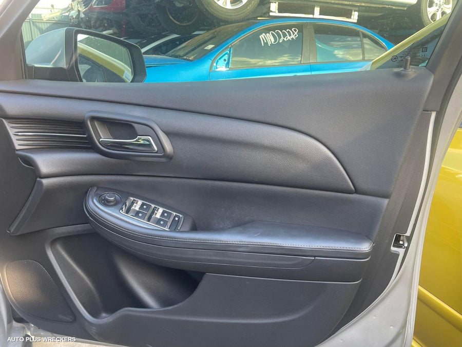 2013 Holden Malibu Overflow Bottle