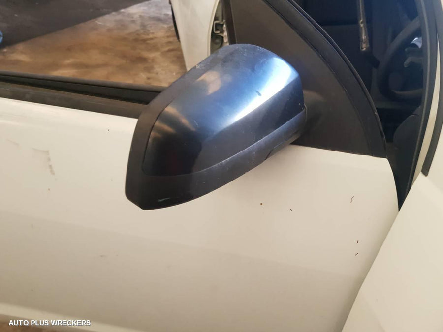 2006 HOLDEN COMMODORE LEFT DOOR MIRROR