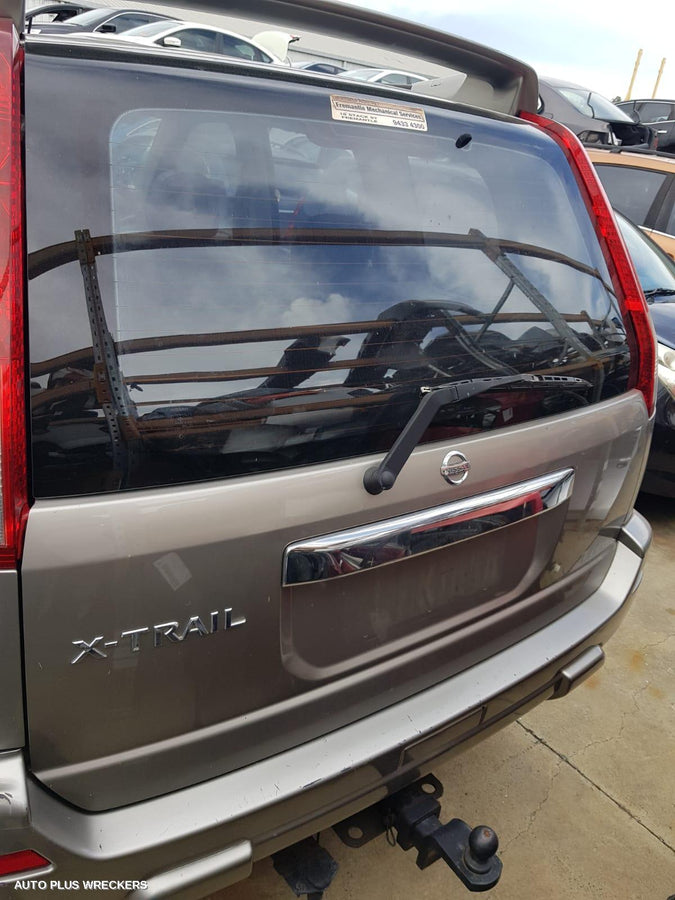 2002 Nissan Xtrail Fan