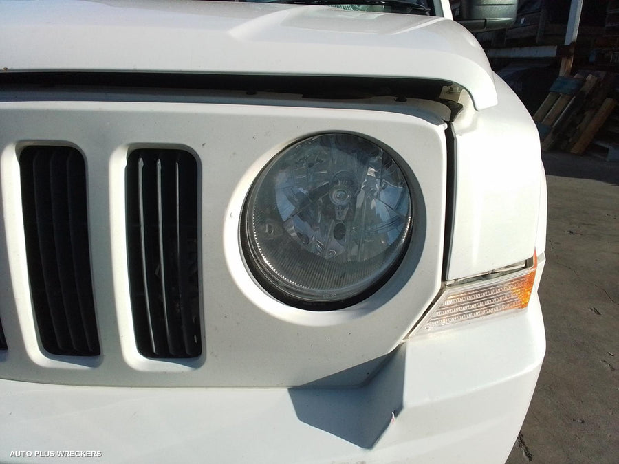 2010 Jeep Patriot Left Rear Door Sliding
