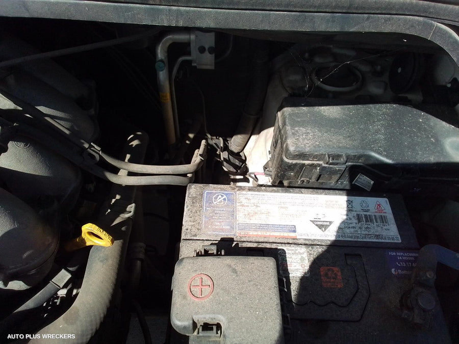 2011 Hyundai Iload/imax Seatbelt Stalk