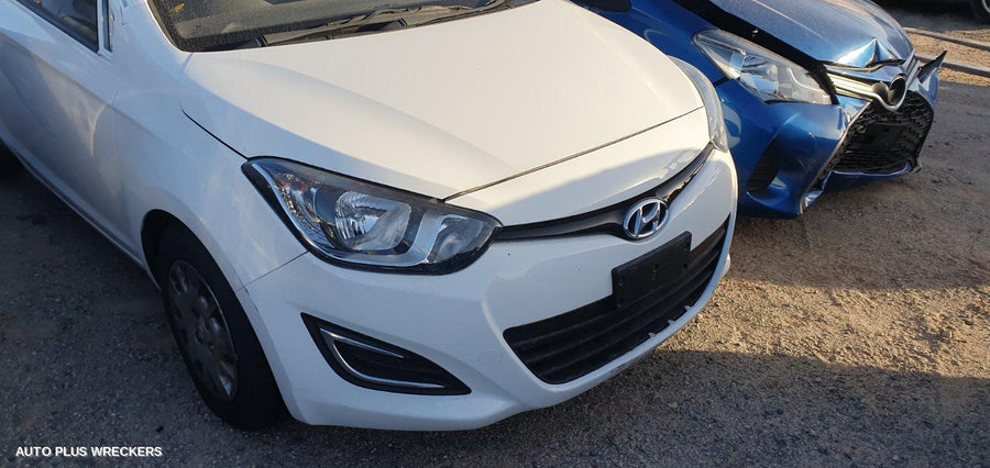 2013 Hyundai I20 Left Front Door Window