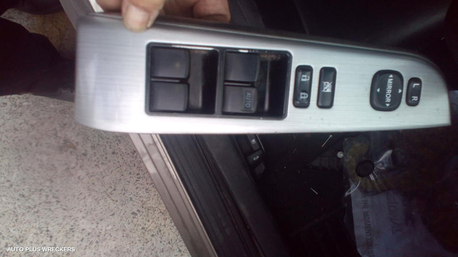 2012 Toyota Camry Radio Cd Dvd Sat Tv